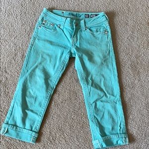 Miss me capris size 26